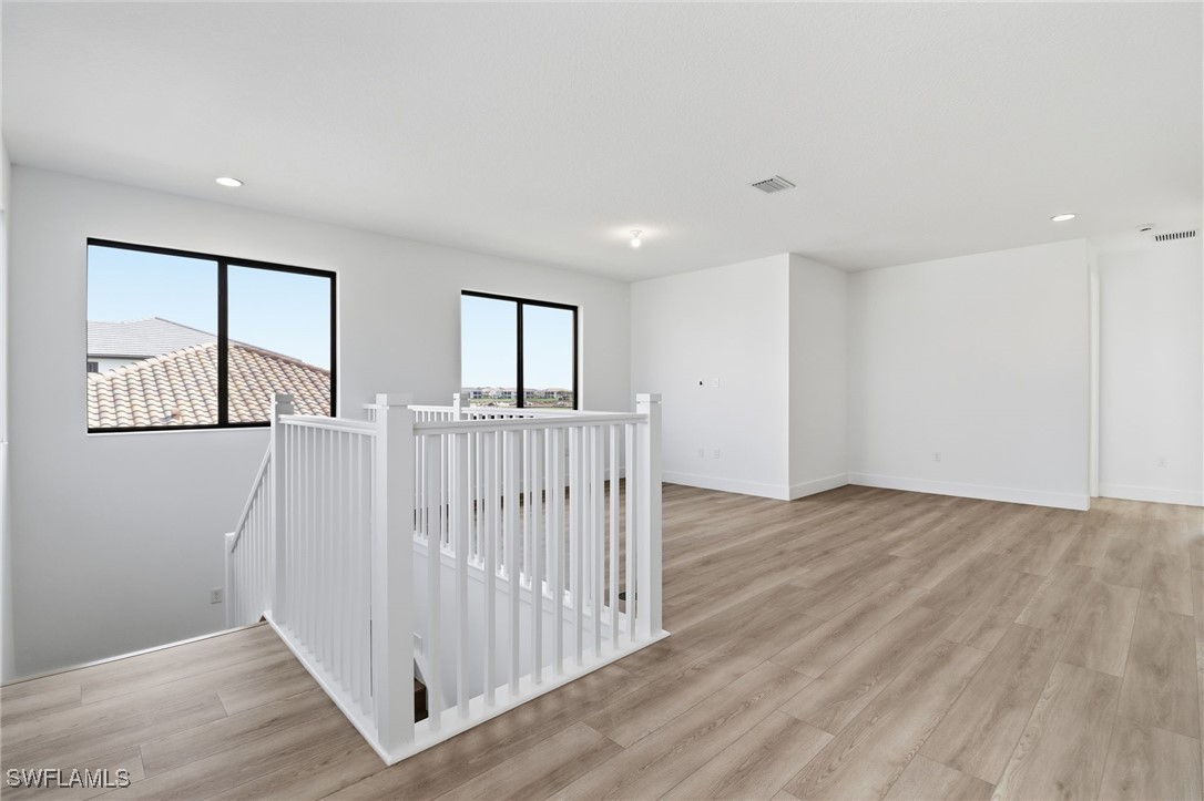4 Bed SingleFamilyResidence for Sale in Maple Ridge, photo 22