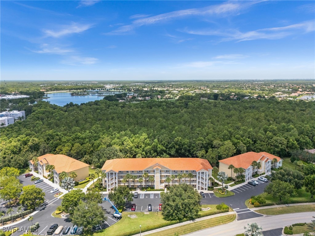 2 Bed Condominium for Sale in Naples, photo 22