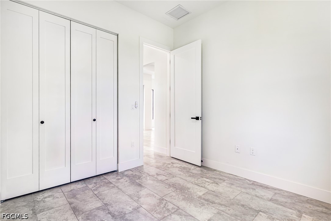 3 Bed SingleFamilyResidence for Sale in Lehigh Acres, photo 22