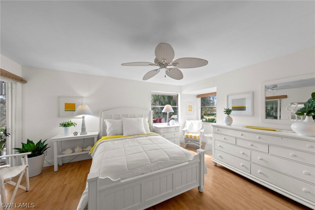 2 Bed Waterfront Home for Sale in Naples, photo 22