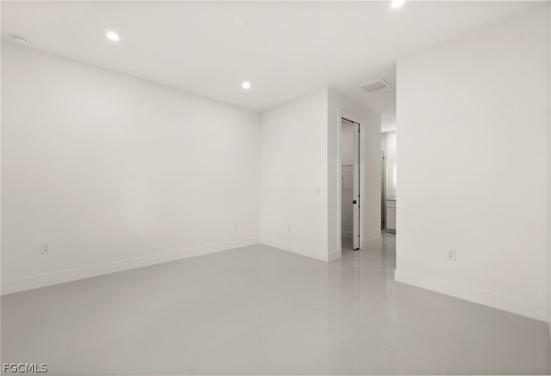 3 Bed SingleFamilyResidence for Sale in Lehigh Acres, photo 22