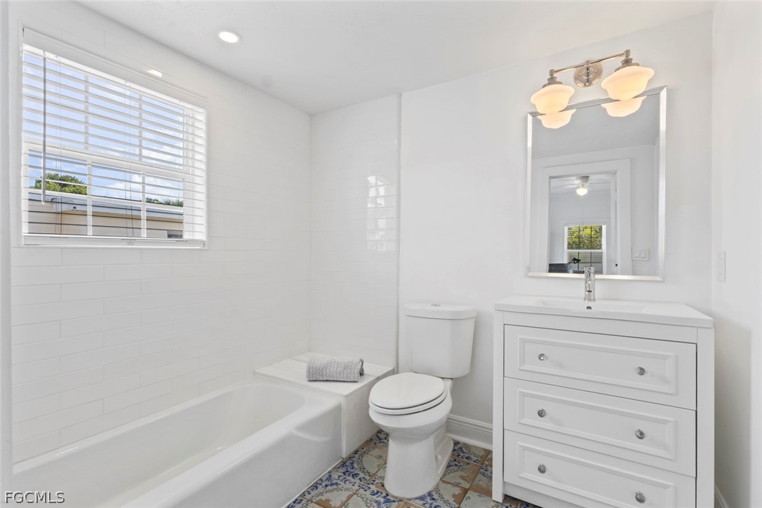 3 Bed SingleFamilyResidence for Sale in Metes And Bounds, FL — photo 22
