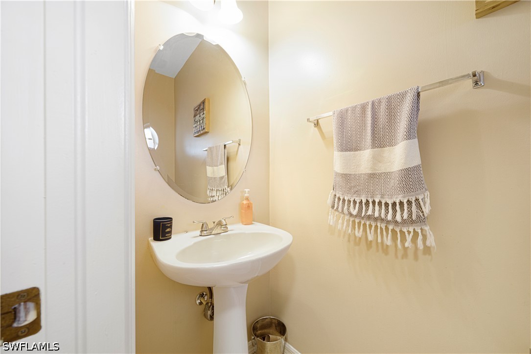 3 Bed Townhouse for Sale in Colonnade At Forum, FL, $289,000 — photo 22