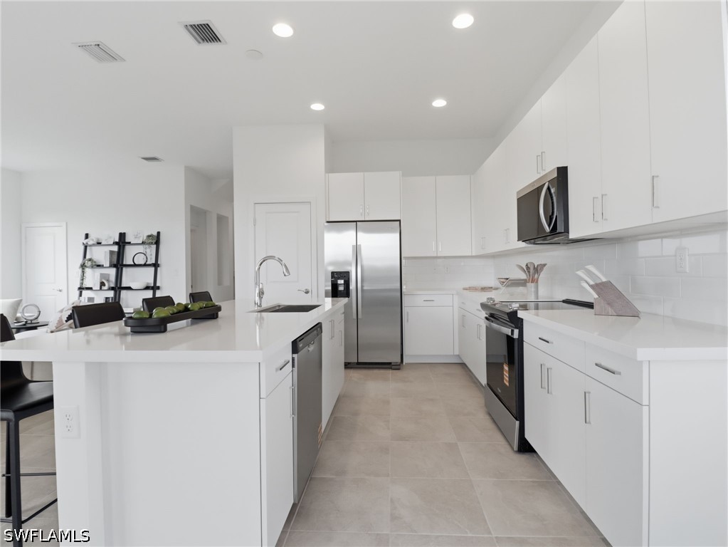 3 Bed SingleFamilyResidence for Sale in Silverwood, FL — photo 22