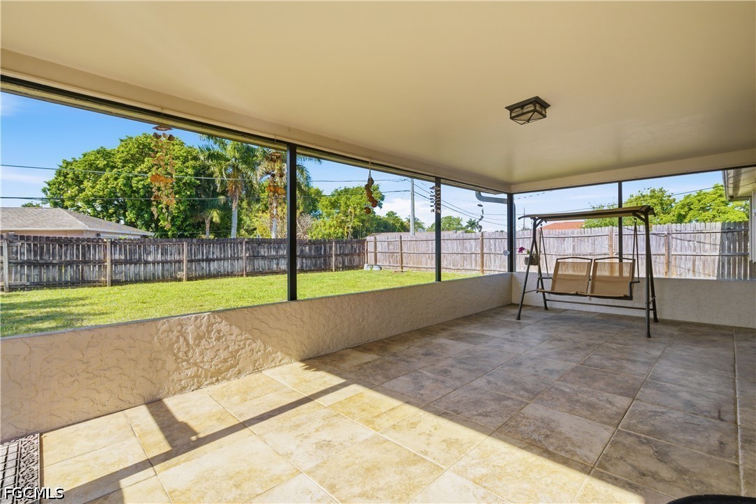 3 Bed SingleFamilyResidence for Sale in Naples, photo 22