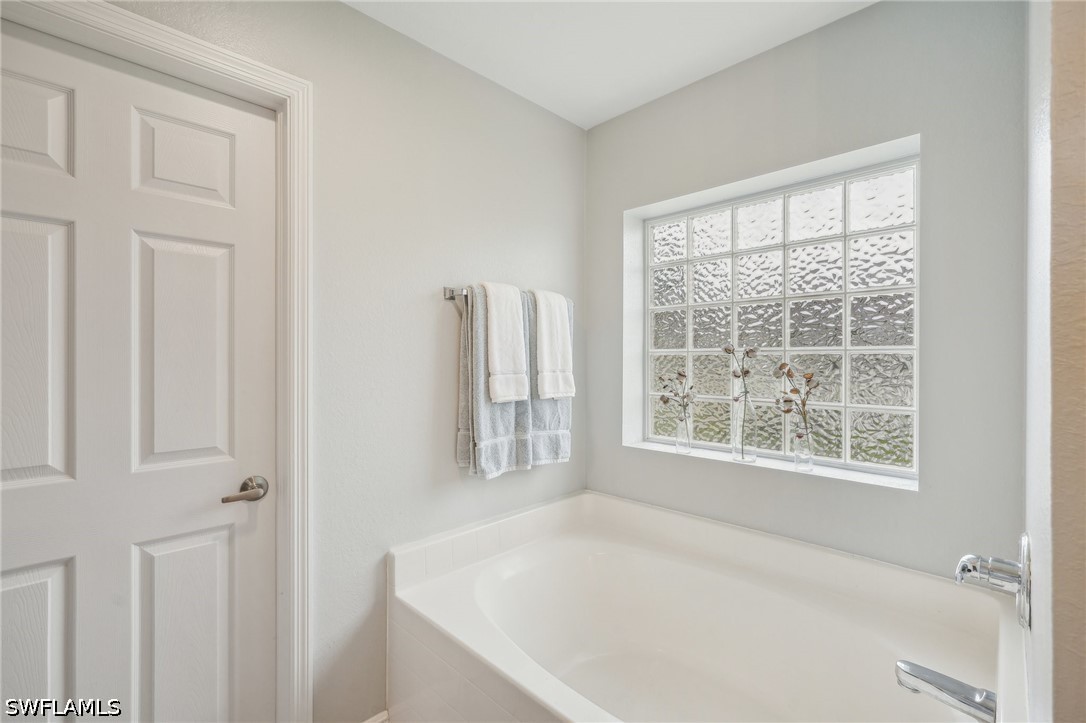 4 Bed Pool Home for Sale in Cape Coral, photo 22