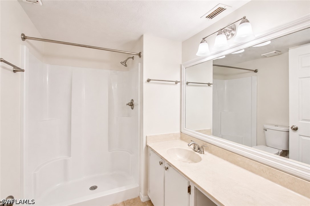 2 Bed Condominium for Sale in Naples Trace, FL, $269,000 — photo 22