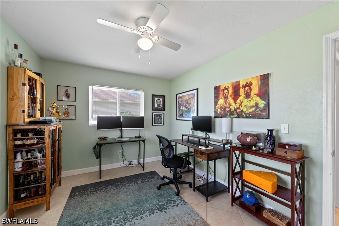3 Bed Pool Home for Sale in Cape Coral, photo 22