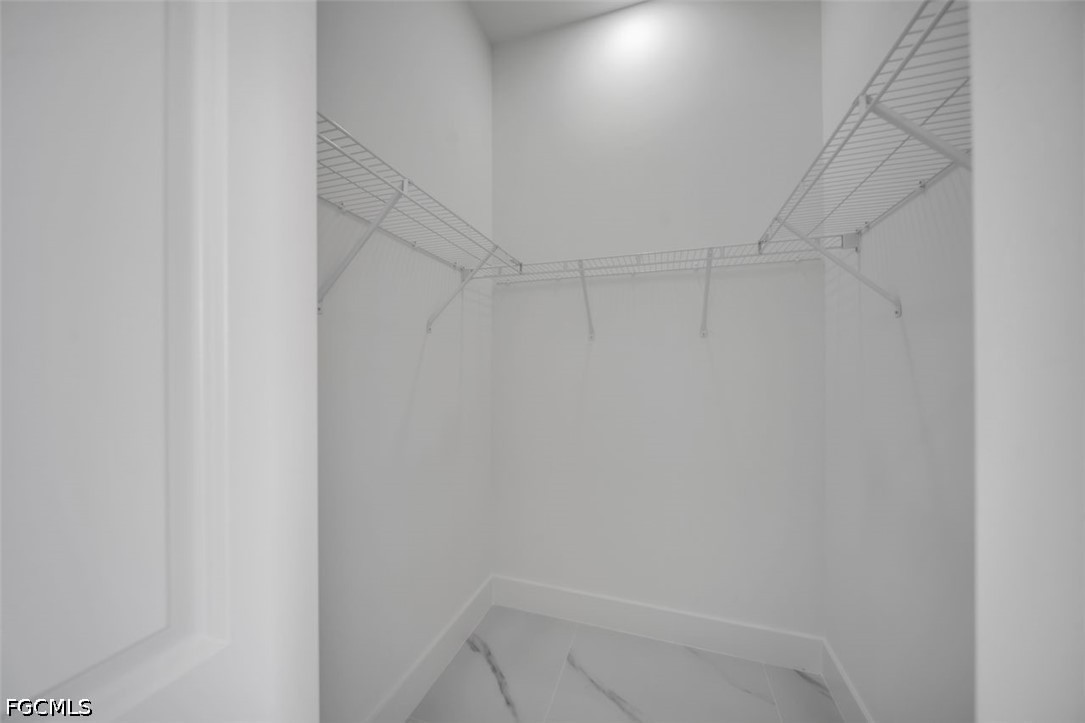 3 Bed SingleFamilyResidence for Sale in Lehigh Acres, photo 22