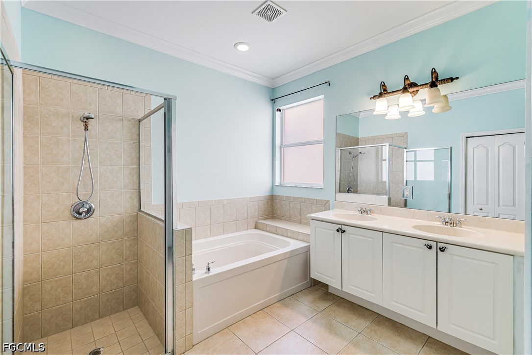 4 Bed SingleFamilyResidence for Sale in Estero, photo 22