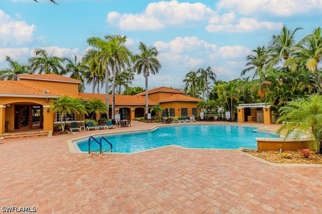 2 Bed Waterfront Home for Sale in Naples, photo 22