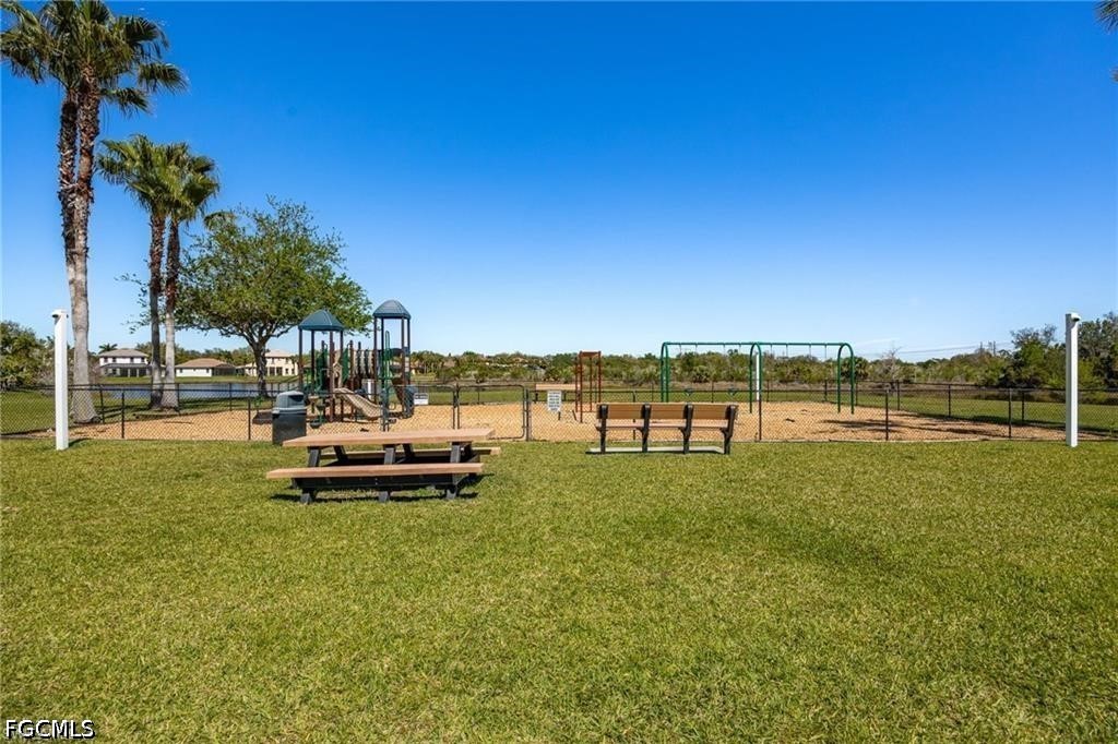 3 Bed SingleFamilyResidence for Sale in Daniels Preserve, photo 22