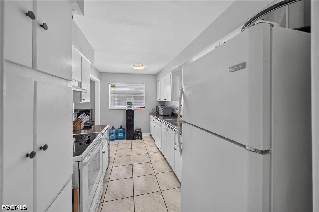 4 Bed Duplex for Sale in Cape Coral, photo 22