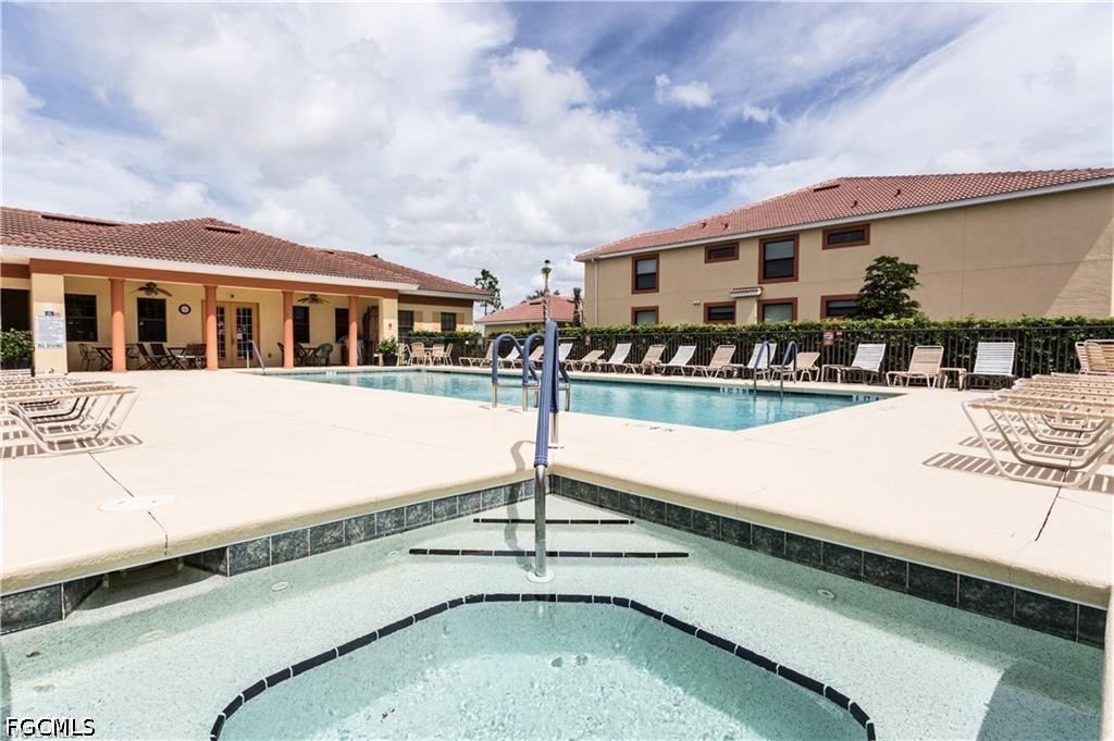 2 Bed Condominium for Sale in Palmetto Cove, FL, $2,200 — photo 22