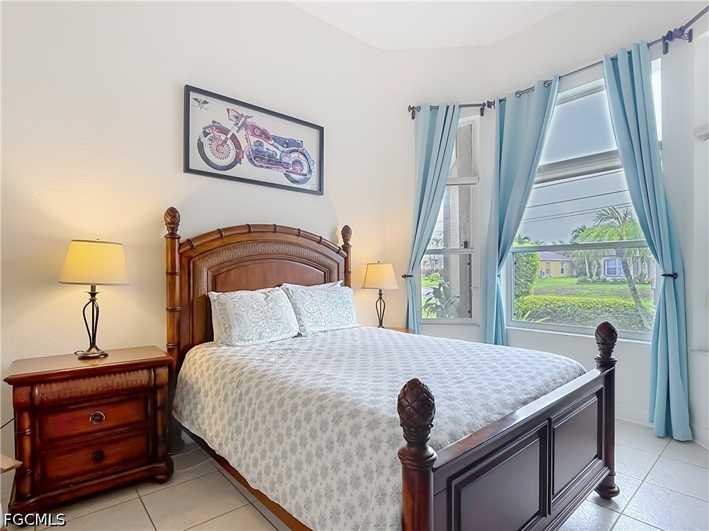 3 Bed Pool Home for Sale in Cape Coral, photo 22