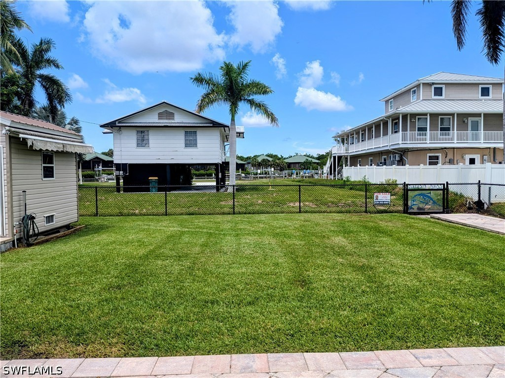 2 Bed SingleFamilyResidence for Sale in Everglades City, FL — photo 22
