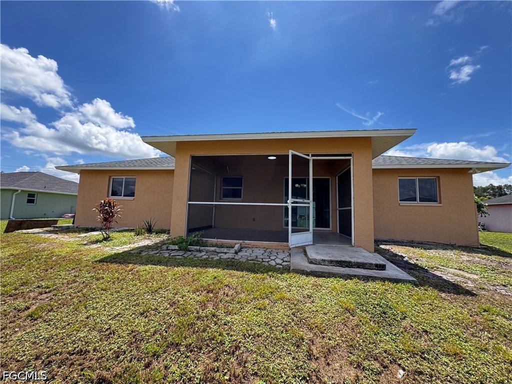 3 Bed SingleFamilyResidence for Sale in Mirror Lakes, FL — photo 22