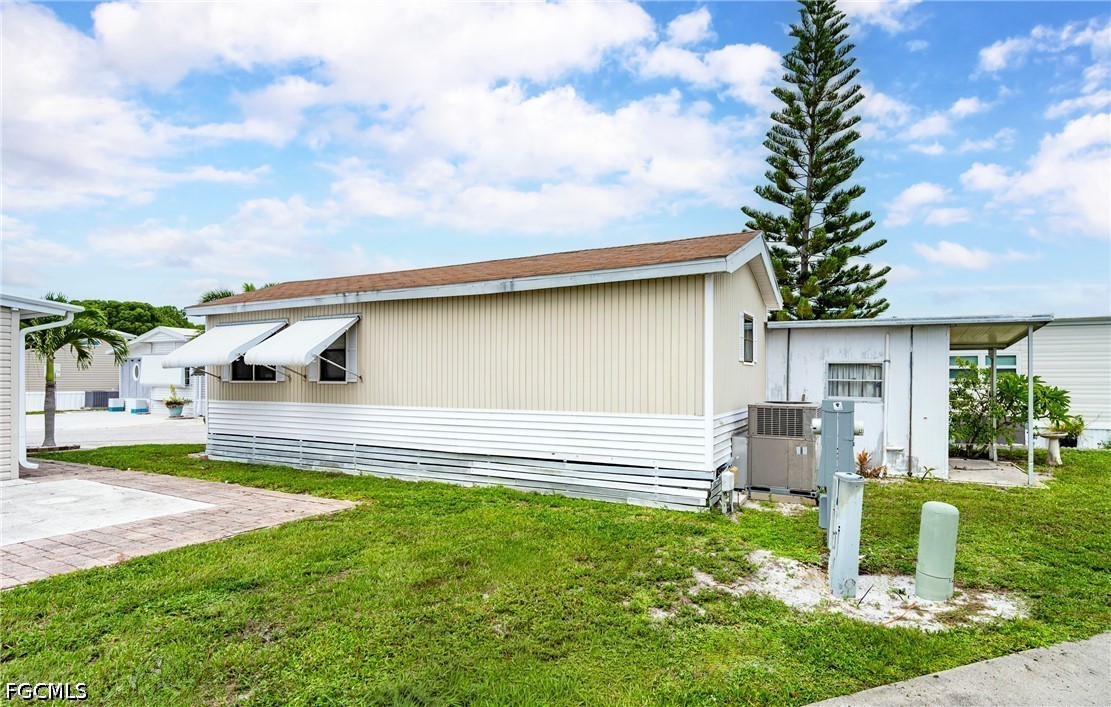 1 Bed ManufacturedHome for Sale in Limetree Park, FL — photo 22