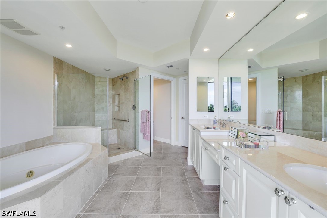 4 Bed Condominium for Sale in Lesina, FL, $550,000 — photo 22