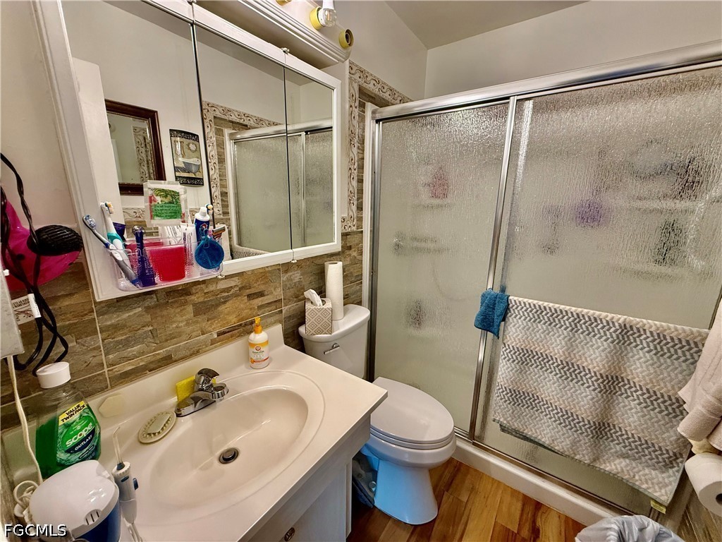 3 Bed SingleFamilyResidence for Sale in Wedgewood, FL — photo 22
