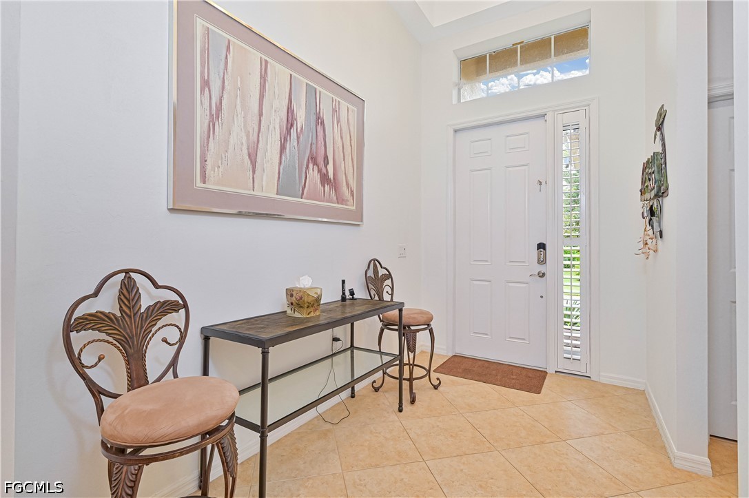 4 Bed Waterfront Home for Sale in Banyan Bay, FL, $394,000 — photo 22