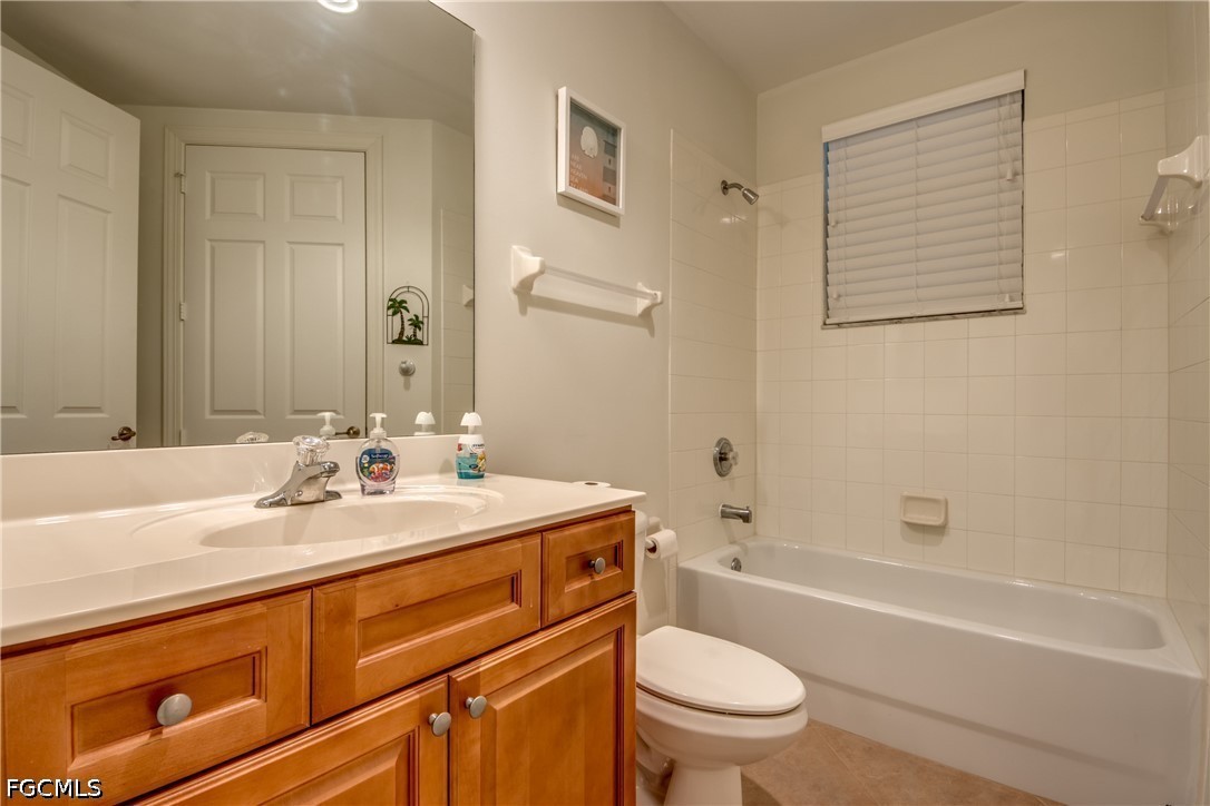 2 Bed Condominium for Sale in Tuscany Court, FL, $250,000 — photo 22