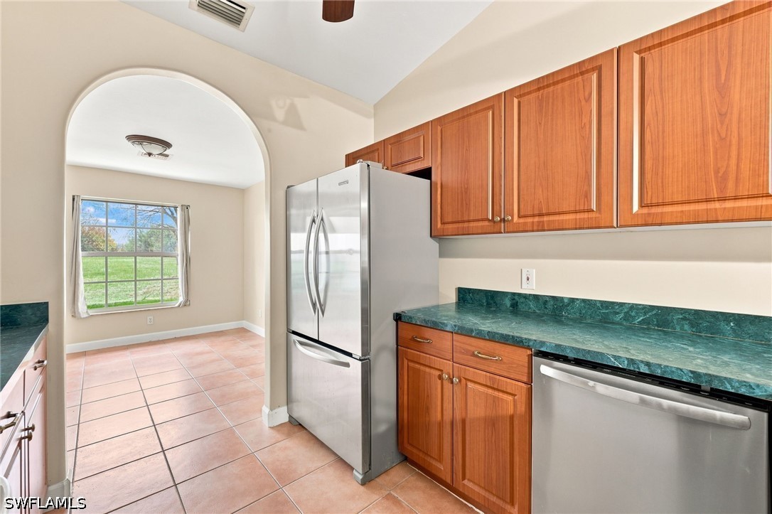 4 Bed Duplex for Sale in Heitmans, FL, $2,000 — photo 22