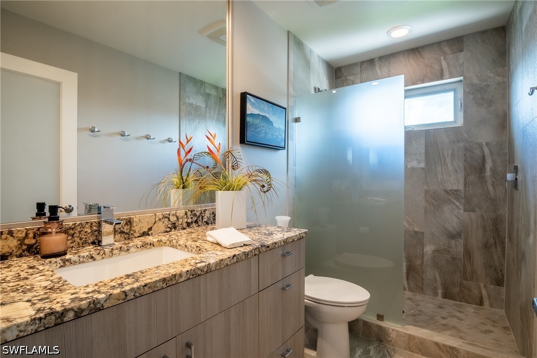 4 Bed Waterfront Home for Sale in Fort Myers, FL, $999,000 — photo 22