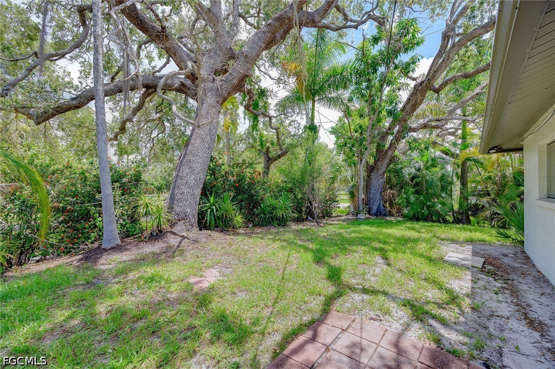 2 Bed Duplex for Sale in Bonita Springs, photo 22