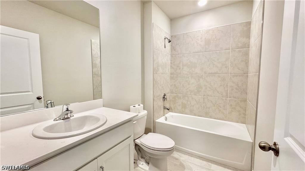 4 Bed SingleFamilyResidence for Sale in Palmetto Landing, FL — photo 22