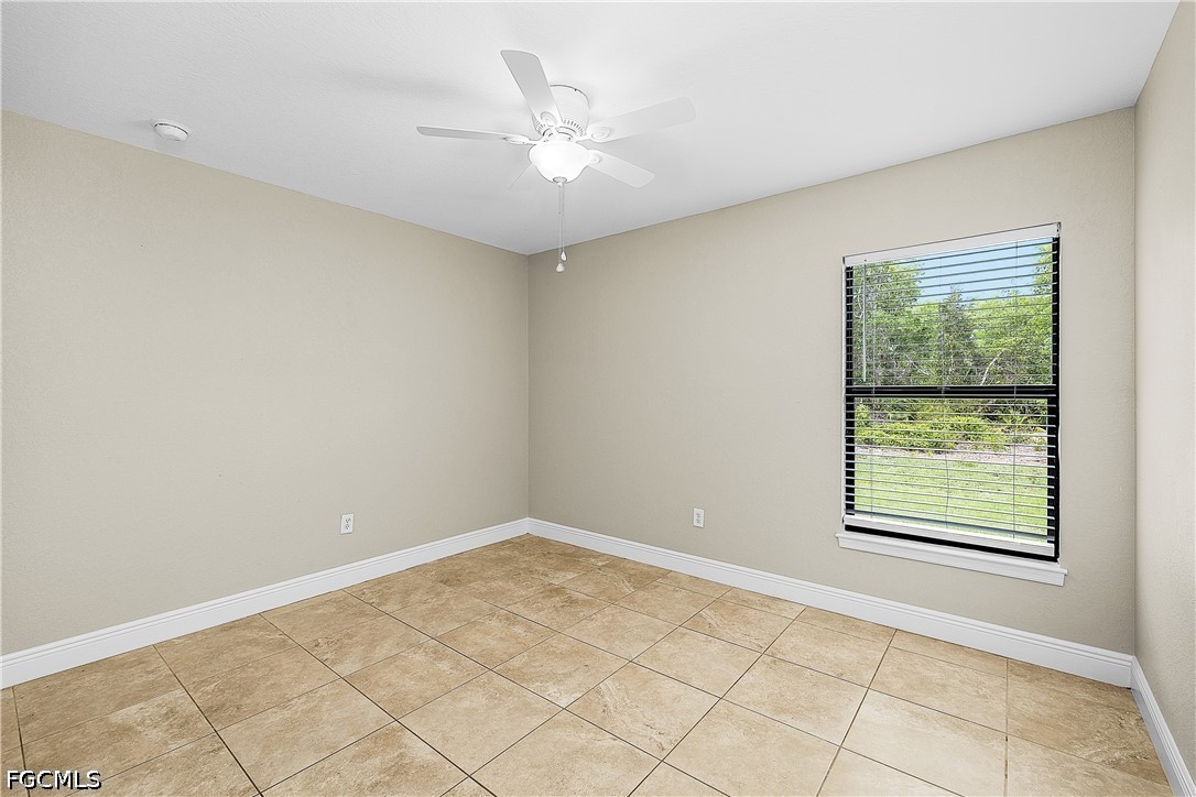 3 Bed Pool Home for Sale in Charlotte Shores, photo 22