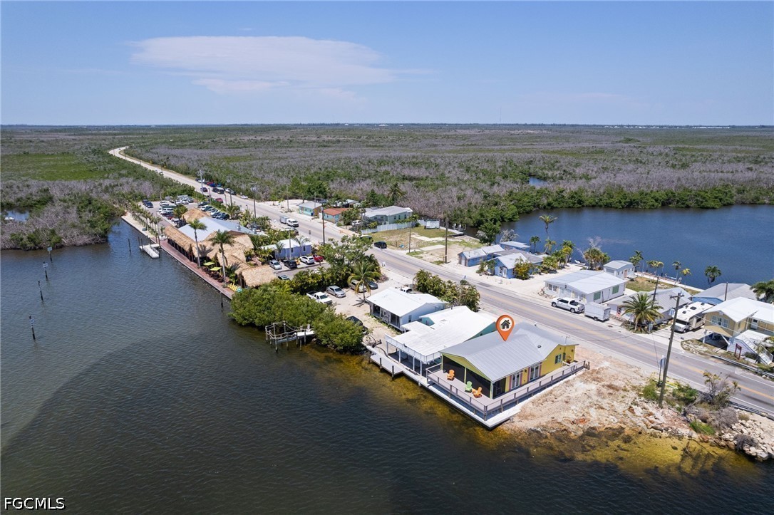 2 Bed Waterfront Home for Sale in Matlacha, photo 22