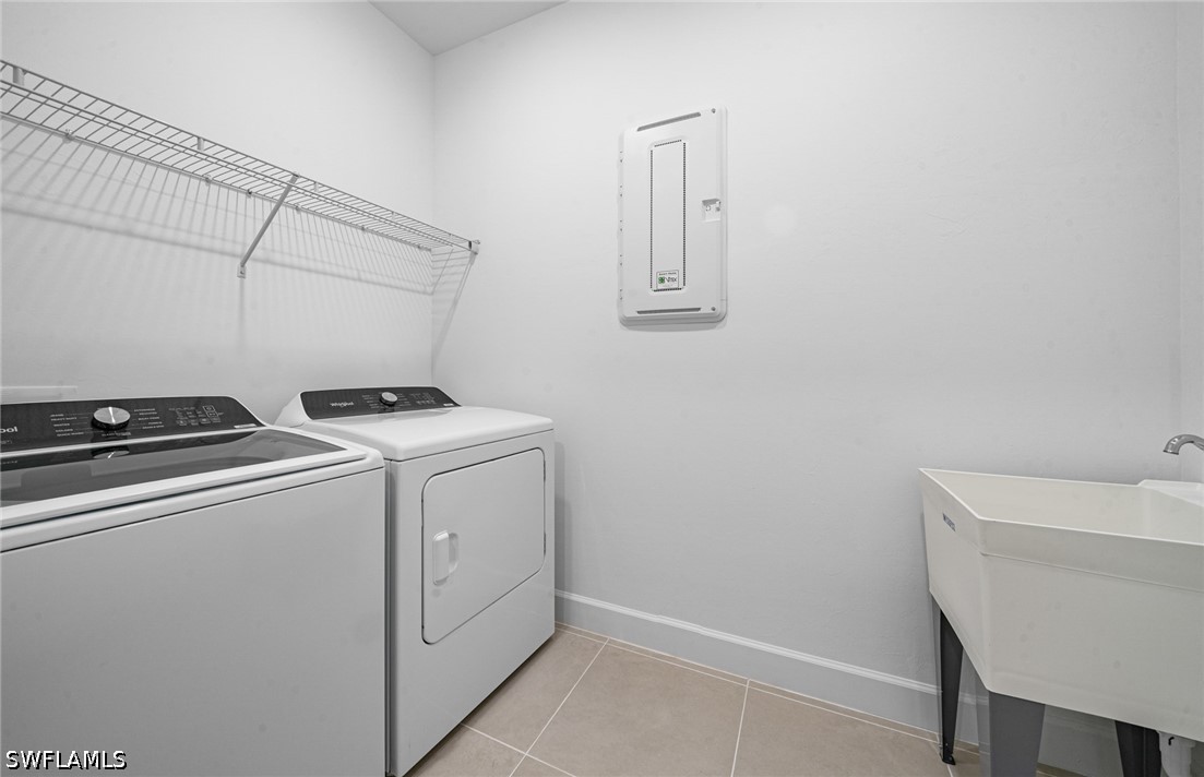 3 Bed Pool Home for Sale in Country Club, photo 22