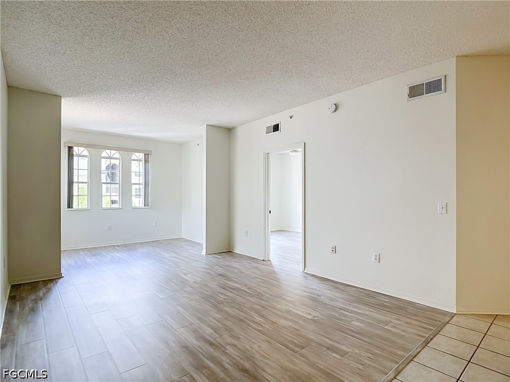 2 Bed Condominium for Sale in Fort Myers, photo 22