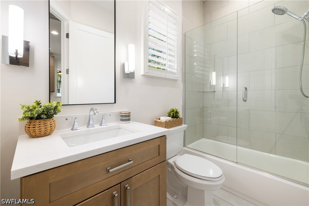 5 Bed Pool Home for Sale in Wilshire Lakes, photo 22