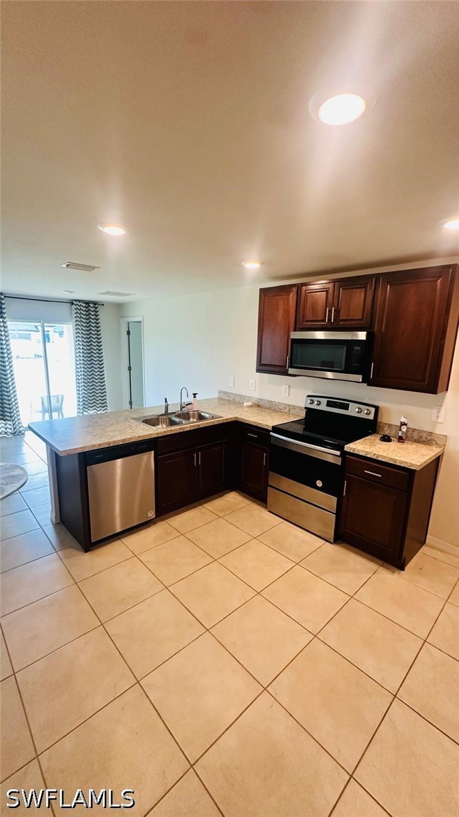 3 Bed SingleFamilyResidence for Sale in Lehigh Acres, photo 22
