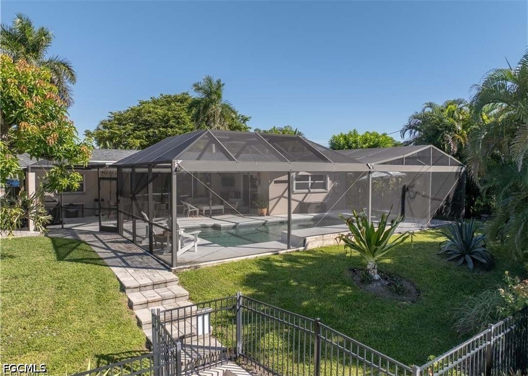 3 Bed Pool Home for Sale in Cape Coral, photo 22