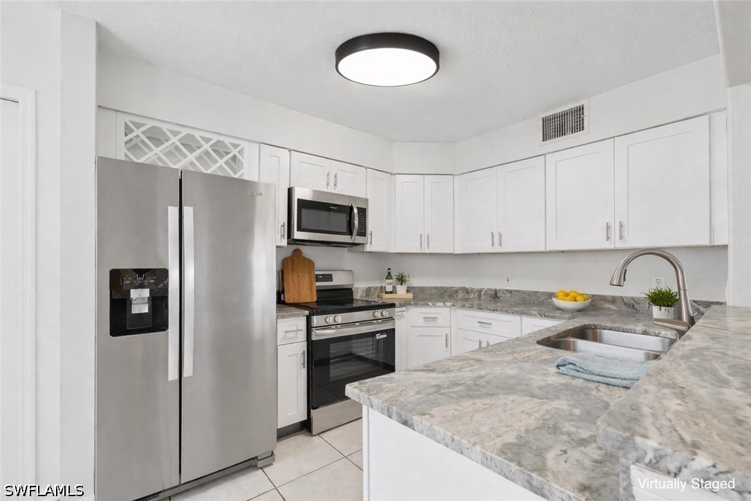 3 Bed Condominium for Sale in Crescent Gardens, photo 22