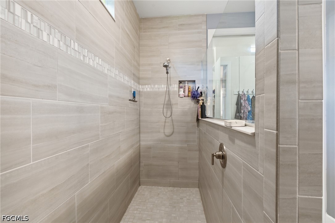 4 Bed Pool Home for Sale in Eagle Reserve, photo 22