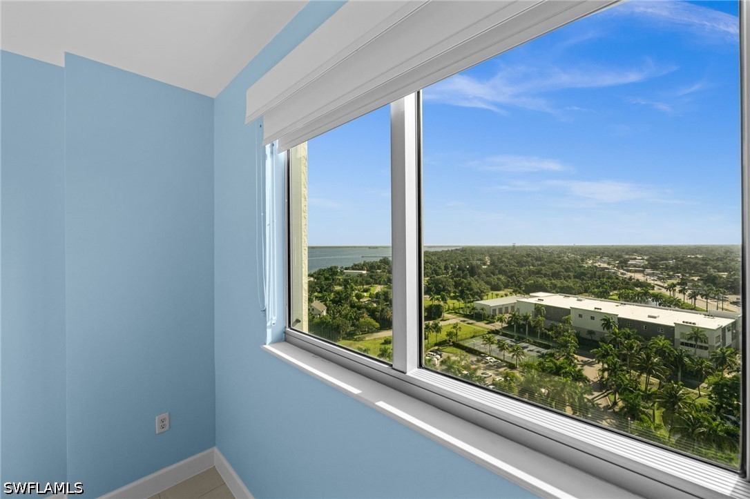 2 Bed Waterfront Home for Sale in Oasis, photo 22