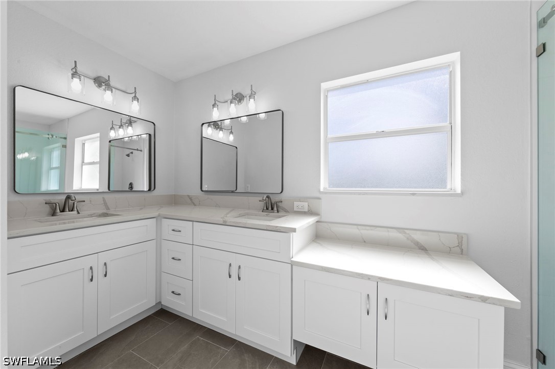 3 Bed SingleFamilyResidence for Sale in Cape Coral, photo 22