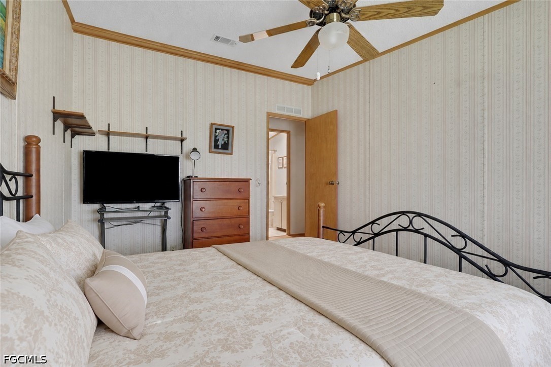 2 Bed ManufacturedHome for Sale in Tamiami Village, photo 22