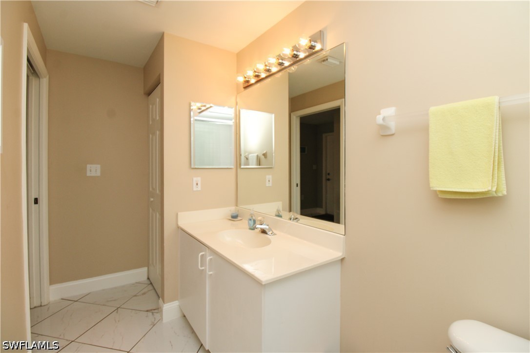 3 Bed Condominium for Sale in Vanderbilt Villas, photo 22