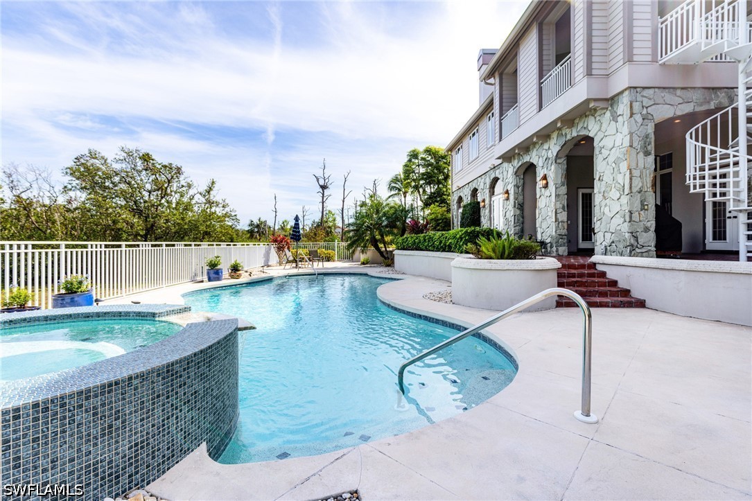 5 Bed Pool Home for Sale in Fort Myers, photo 22