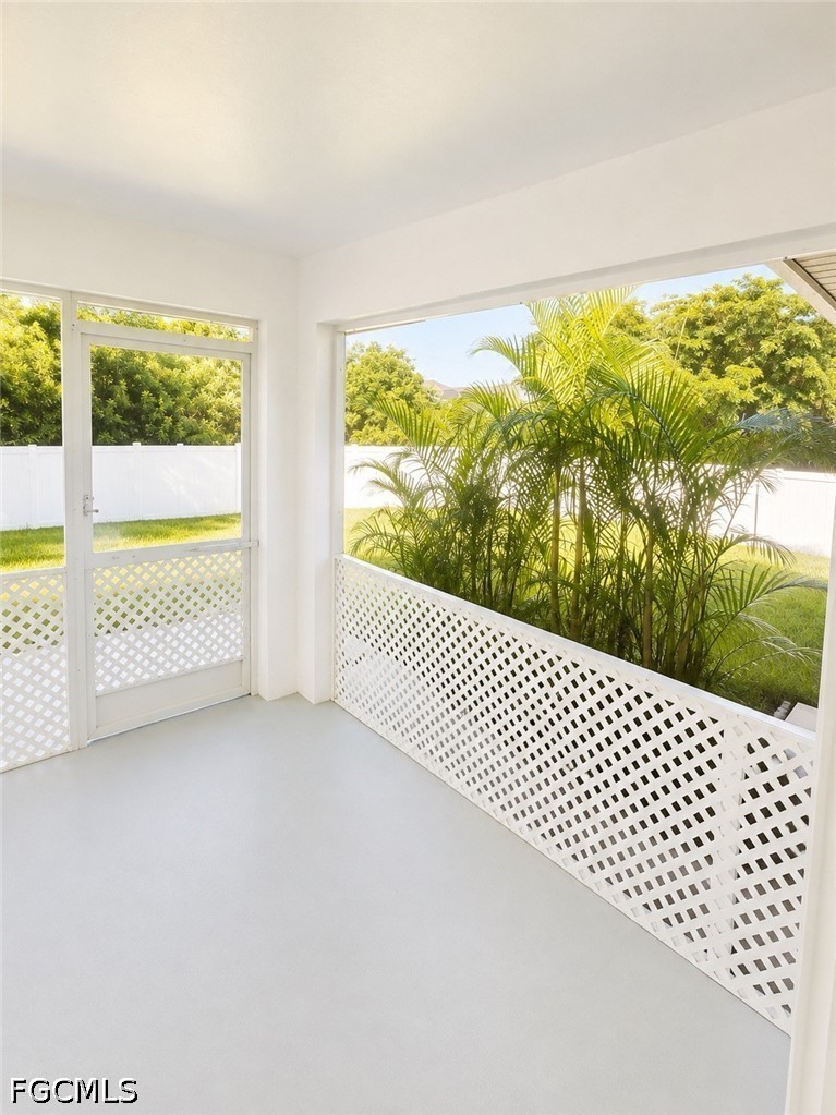 3 Bed SingleFamilyResidence for Sale in Cape Coral, photo 22