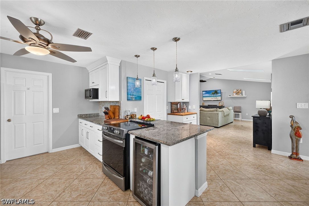 3 Bed Pool Home for Sale in Bonita Farms, photo 22