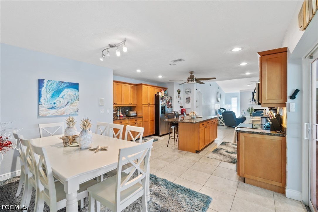 3 Bed Pool Home for Sale in Cape Coral, photo 22