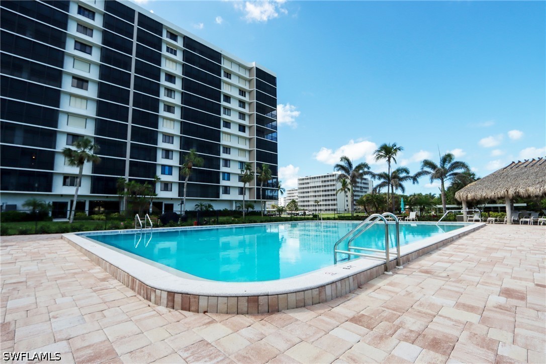 1 Bed Waterfront Home for Sale in Naples, photo 22