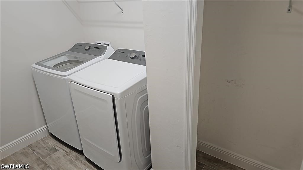 3 Bed Attached for Sale in Naples, photo 22