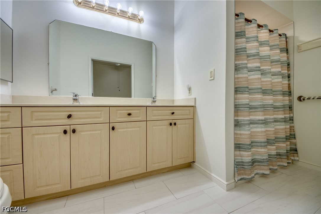 2 Bed Waterfront Home for Sale in Cape Coral, photo 22